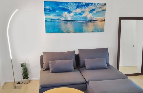Palm Cove Apartment | Palm Cove Beach Retreat (1st Floor Apartment)
