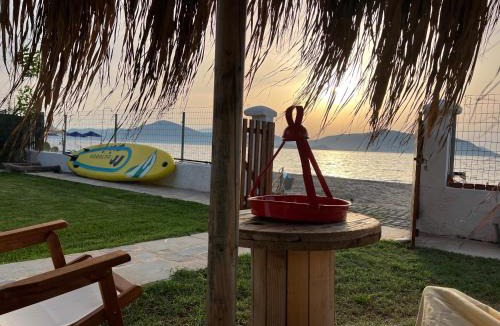 Kanatadika Villa | Pampas Seafront villa, 6 bedrooms, North Evvoia