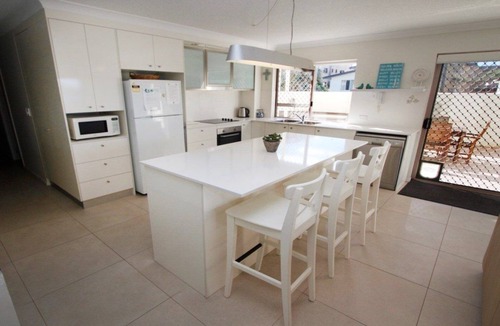 Caloundra Apartment | Pandanus Shores Unit 2 Kings Beach QLD