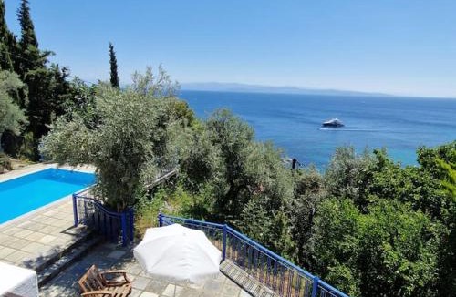 Kanapitsa Villa | Panorama Villa with Pool and Beach Access
