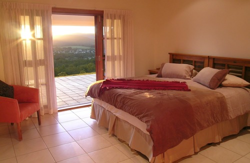 Atherton Ski Chalet | Panoramic views set on the highest point of town.