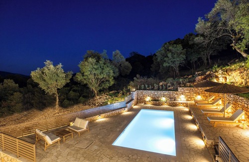 Aetos Villa | Paradise Villa 1 & 2