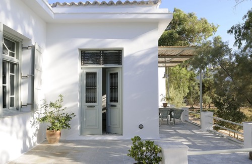 Xilokeratidi Villa | Paradise with a Beachfront Villa, Cycladic Private Island Retreat