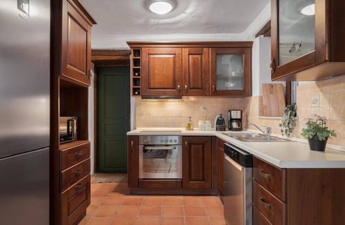 Amfikleia-Elateia Ski Chalet | Parnassus Woodstone Chalet