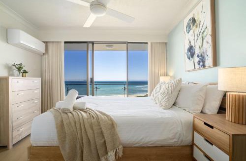Palm Beach Apartment | Pastel Drift - Beachfront Haven by Dining & Parks
