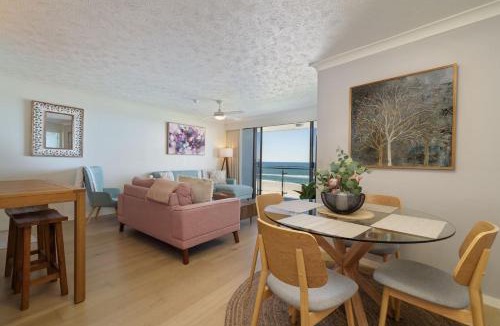 Palm Beach Apartment | Pastel Drift - Beachfront Haven by Dining & Parks