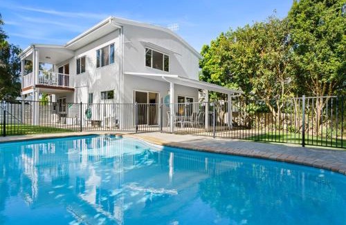 Castaways Beach House | Peace within the palms, Castaways Beach