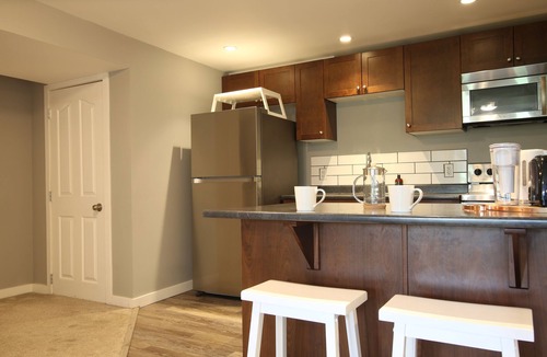 East Hill House | Peaceful guest accommodation with private patio and beautiful view