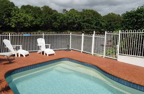 Noosaville Apartment | PEACEFUL PRIVATE WATERFRONT APARTMENT