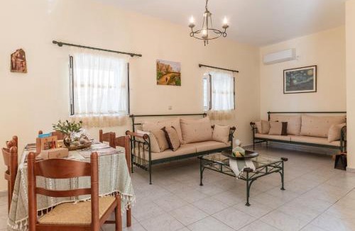 East Mani House | Peaceful Refuge In Mani 1