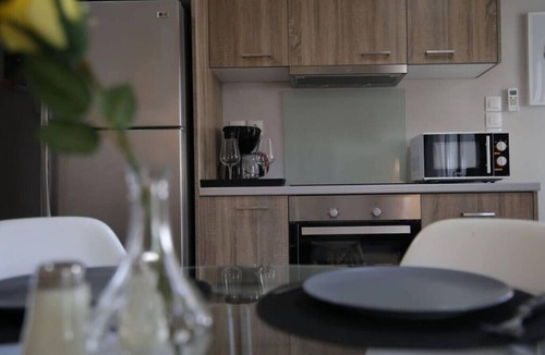 Attiki Apartment | Penthouse lux flat with 2 bd next to larissis