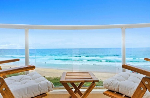 Palm Beach Apartment | Penthouse Views with Private Rooftop Terrace