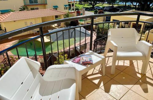 North Ward Apartment | Perfect Position on The Water Strand 18