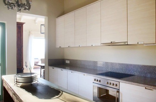 Amfilochia Villa | Perfect retreat for large families and groups of friends.