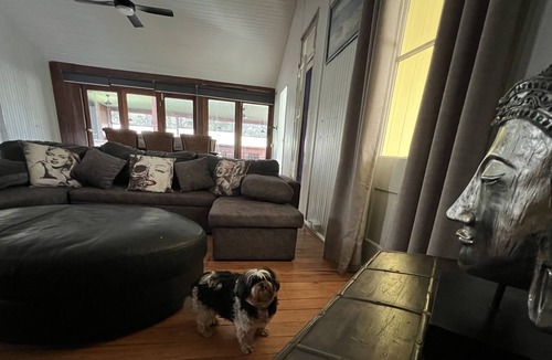 Moogerah House | Pet Friendly, Beautiful Old Queenslander - Lake Access