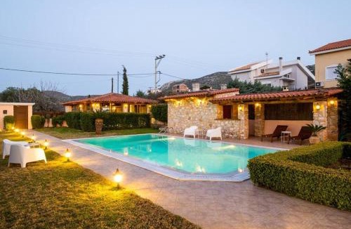 Palaia Fokaia Villa | Phoceus Poolfront Grande Villa