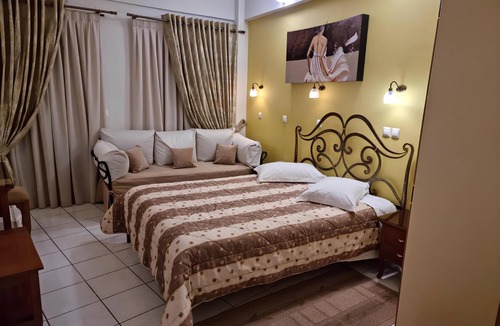 Delfoi Hotel | Pitho