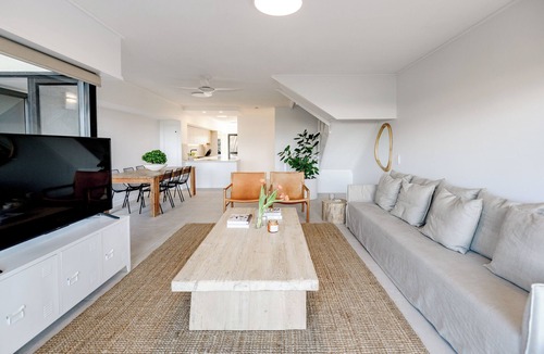 Sunrise Beach Apartment | Pooch Friendly Renovated Beach Retreat with Views