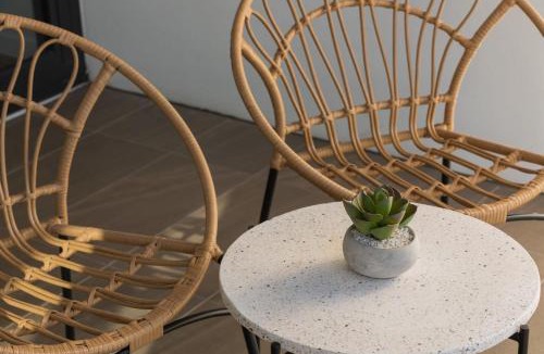 South Brisbane Apartment | Prime Location Compact 1BD Apartment at Southbank