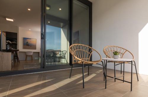 South Brisbane Apartment | Prime Location Compact 1BD Apartment at Southbank