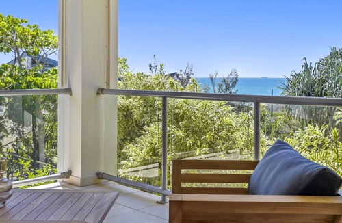 Castaways Beach House | Private Beachside Hideaway, Castaways Beach