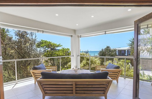 Castaways Beach House | Private Beachside Hideaway, Castaways Beach