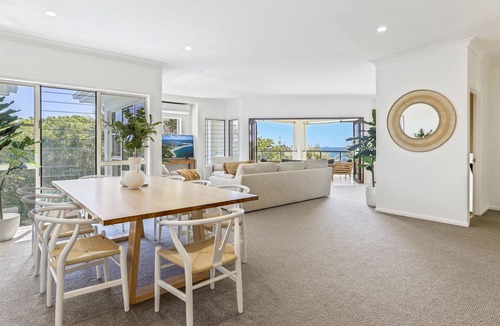 Castaways Beach House | Private Beachside Hideaway, Castaways Beach