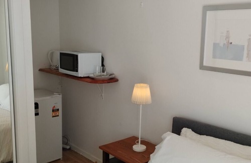 Bundall Bed & Breakfast | Private guest suite @ Sorrento