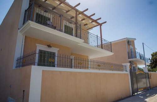 Svoronata Villa | Private Modern pool Villa close to the airport of kefalonia