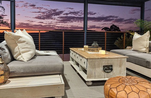 Wongawallan House | Private Mountain Retreat - A Stones Throw from all the Gold Coast Attractions