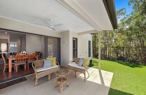 Mudjimba House | Private Mudjimba Beach Abode