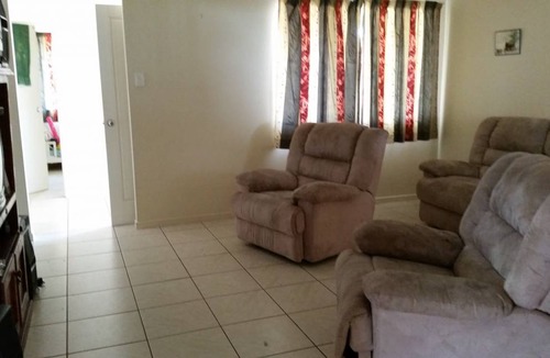 Cairns Resort | Private room ∙ 1 guest