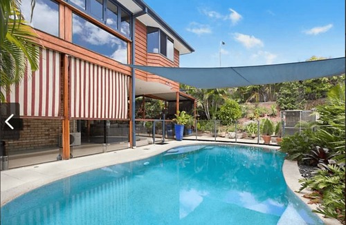 Varsity Lakes Resort | Private room ∙ 5 guests