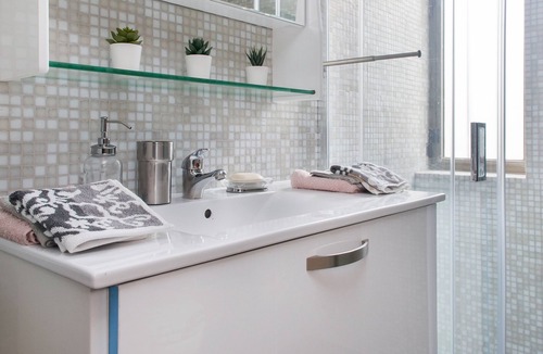 Voula Apartment | Promenade Apartment bright and elegant , located in the heart of Athens Riviera.