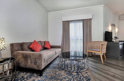 Greater Johannesburg Metropolitan Area Hotel | Protea Hotel by Marriott Midrand