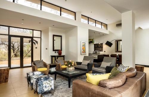 Sterkrivier House | Queen of Sheba, Self-Catering House at Buffelshuis Safari Camp