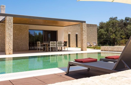 Chalikounas Villa | R 1385 Natumo Villa with Automatic security gate, Fireplace & Private swimming pool