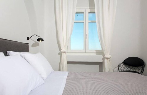 Mykonos Villa | R 3425 Villa Jaeger Agios Lazaros With Bathroom Amenities , Magnifying Mirror & Walking closet.