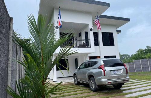 Canton Parrita Villa | Rancho Hope