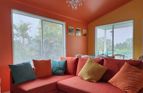 Lowood Cottage | Relaxation, kayaking, fishing on the Brisbane river - get it all at our cottage