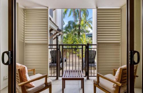 Port Douglas Apartment | Relaxed Swim-out Nook by Four Mile Beach