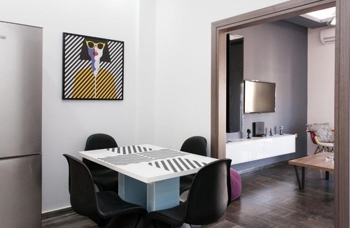 Athens City Centre Apartment | Renovated 2 bedroom apt in Larissis Railway Station and Metro