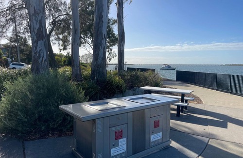 Griffin House | River Front, Fisher Retreat With Boat Ramp Access