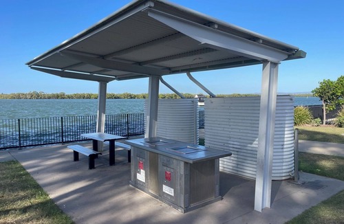 Griffin House | River Front, Fisher Retreat With Boat Ramp Access