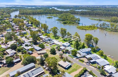 Bundalong House | River Views