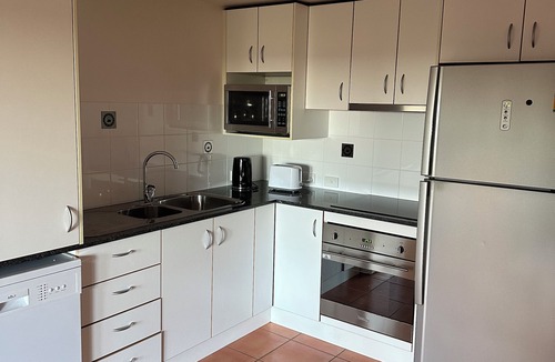 Maroochy River Apartment | RiverRock Retreat Maroochy, Sunshine Coast: 6 bed 6, bath, 15 min from beach