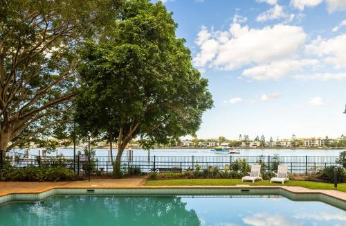 Teneriffe Apartment | Riverside Woolstore 2B Park Pool
