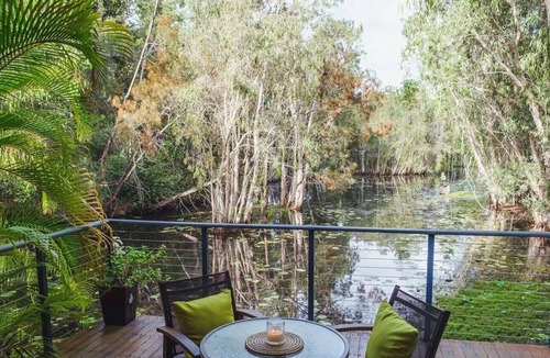 Byfield Cabin | Romantic Luv Shack in Byfield Rainforest