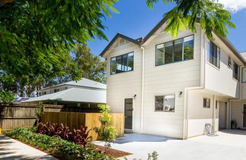 Annerley House | Room to rent at the Glasshouse Mountains - Wifi