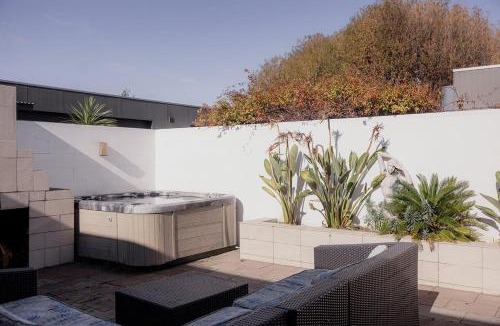 Port Sorell House | Ruby SoHo Spa Villa